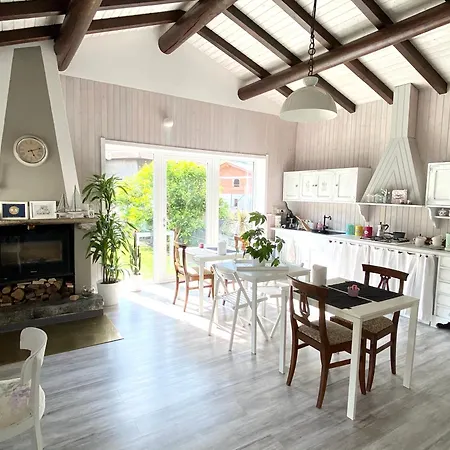 Bed & Breakfast La Dolce Casa Di Cremia